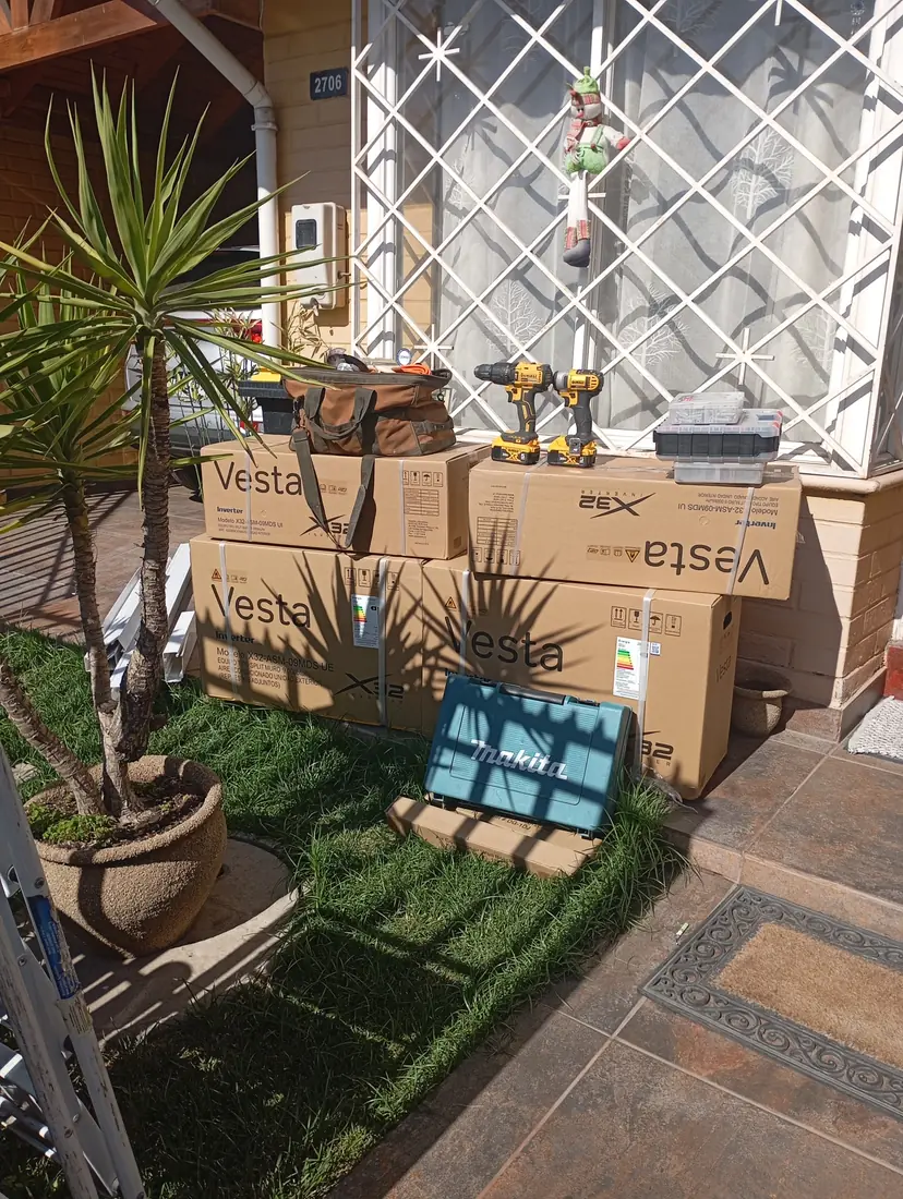 Equipos Vesta listos para instalar en terraza